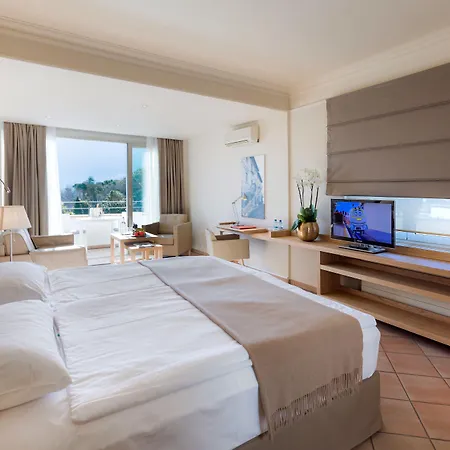 Otel Parkhotel Delta, Wellbeing Resort 4*